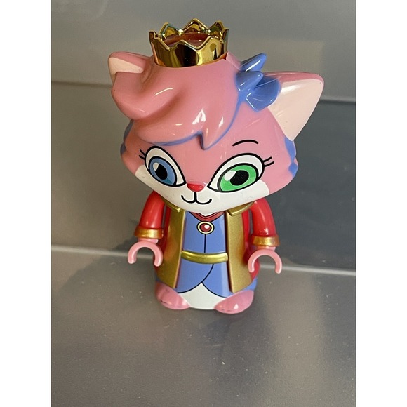 Ryans World Queen Cat Kitty Figure Alpha Lexa Blue Eye‎ Green Eye 3" - Picture 1 of 4